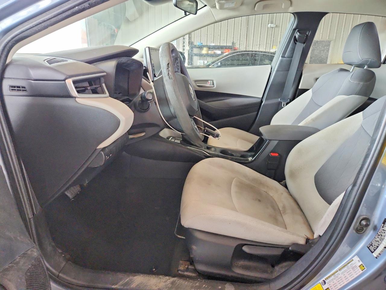 2020 TOYOTA COROLLA LE photo 7