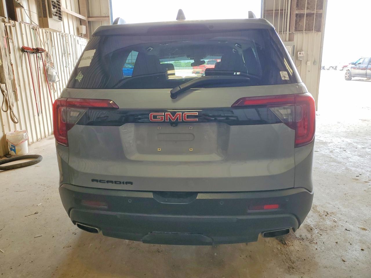 2023 GMC ACADIA SLE photo 6