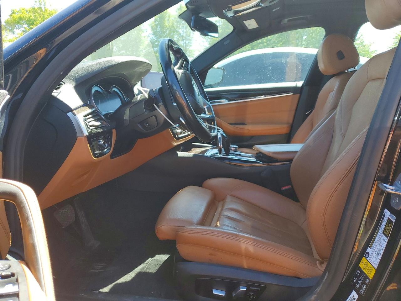 2019 BMW 530 XI photo 13