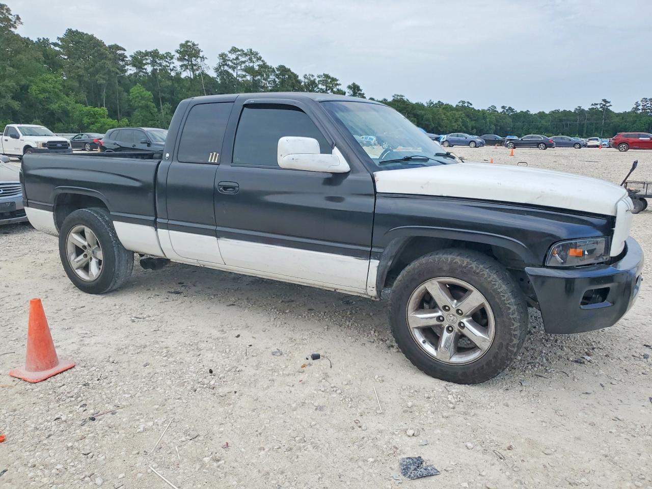 2001 DODGE RAM 1500 photo 10