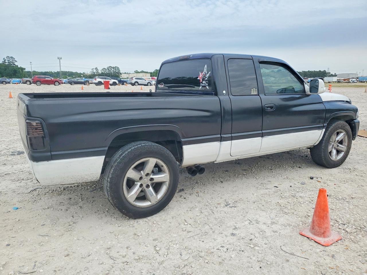 2001 DODGE RAM 1500 photo 7