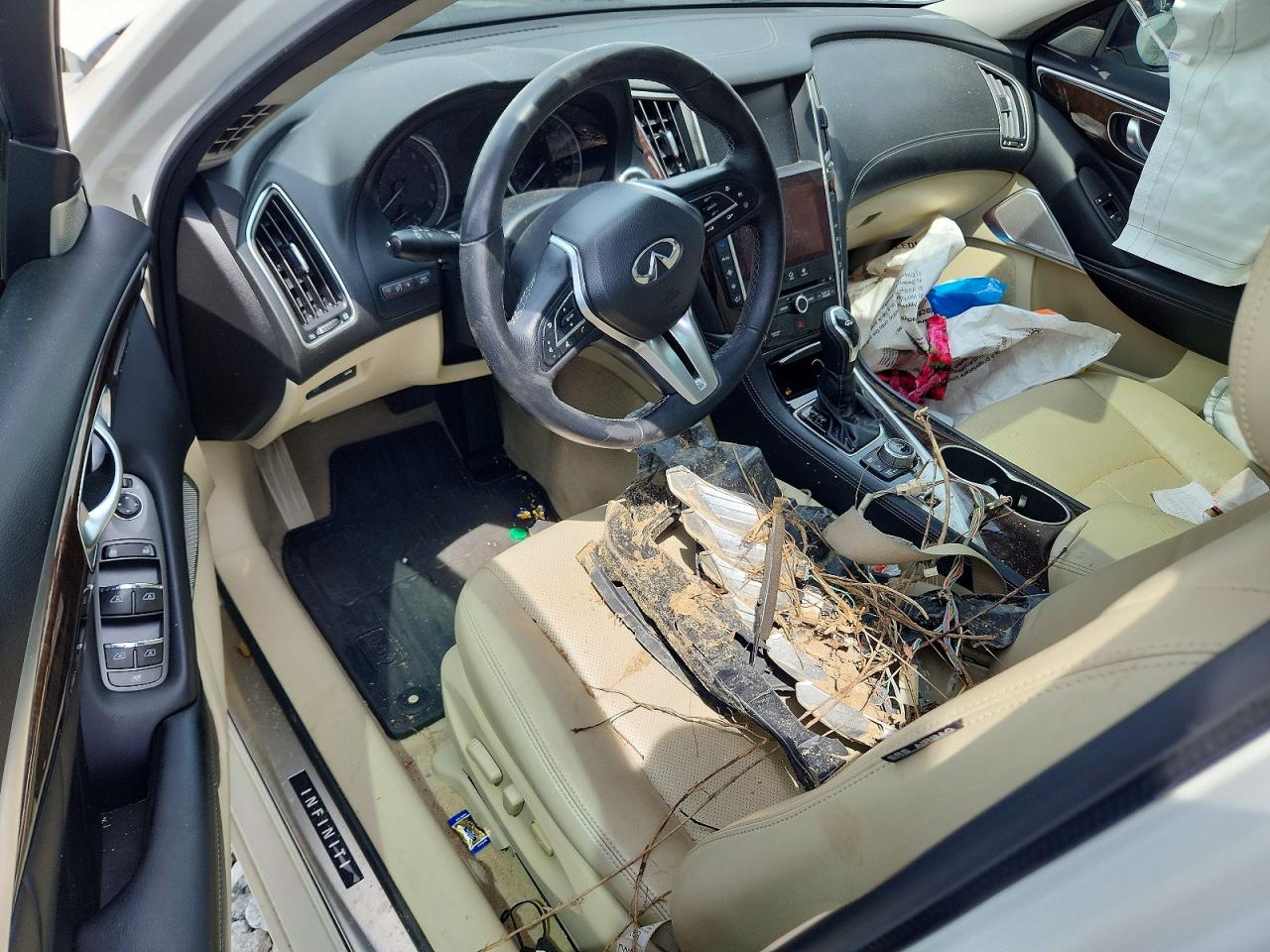 2018 INFINITI Q50 3.0T LUXE photo 22