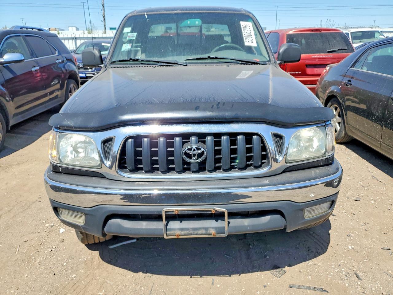 2002 TOYOTA TACOMA photo 13