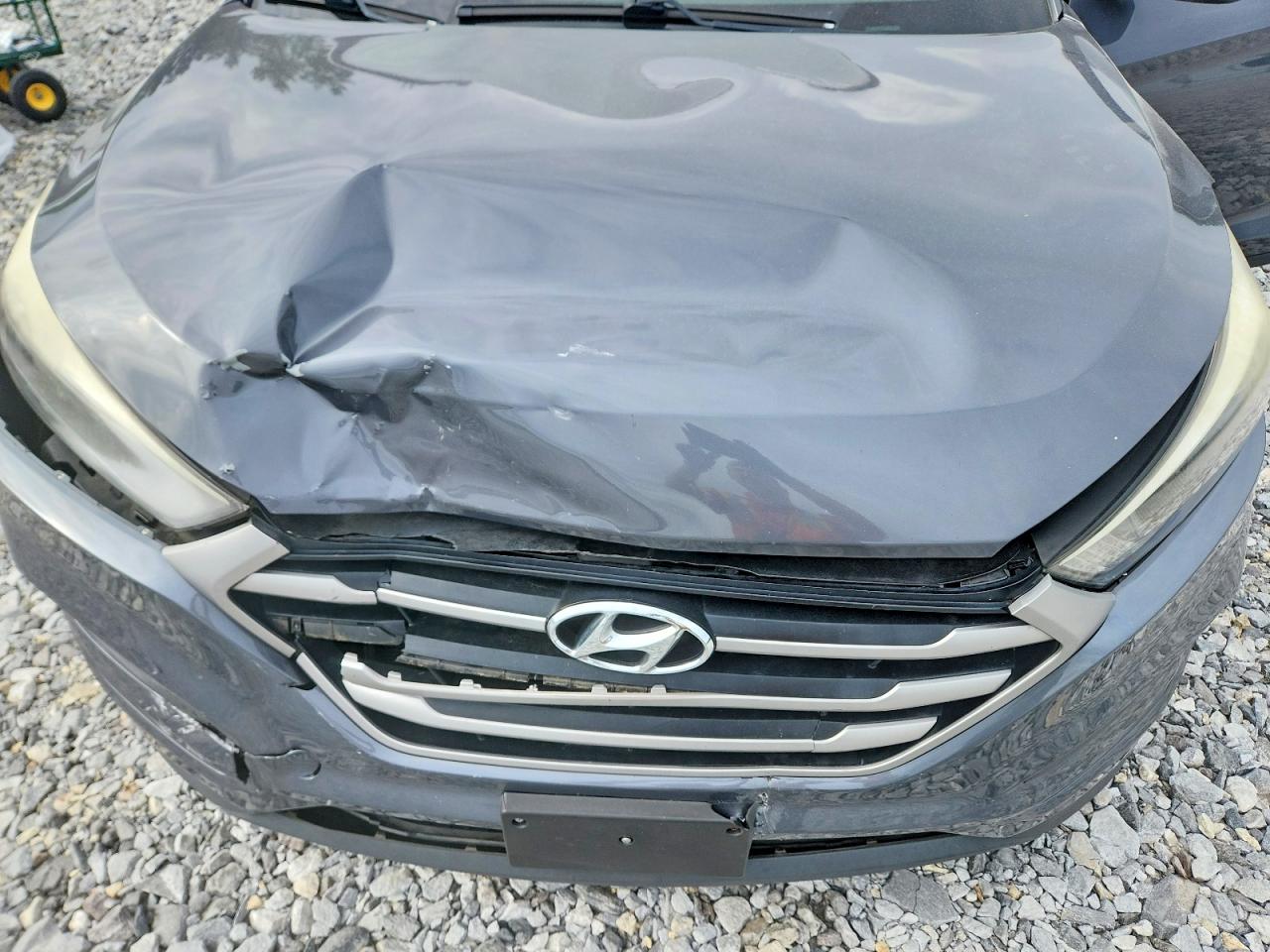 2017 HYUNDAI TUCSON SE photo 34