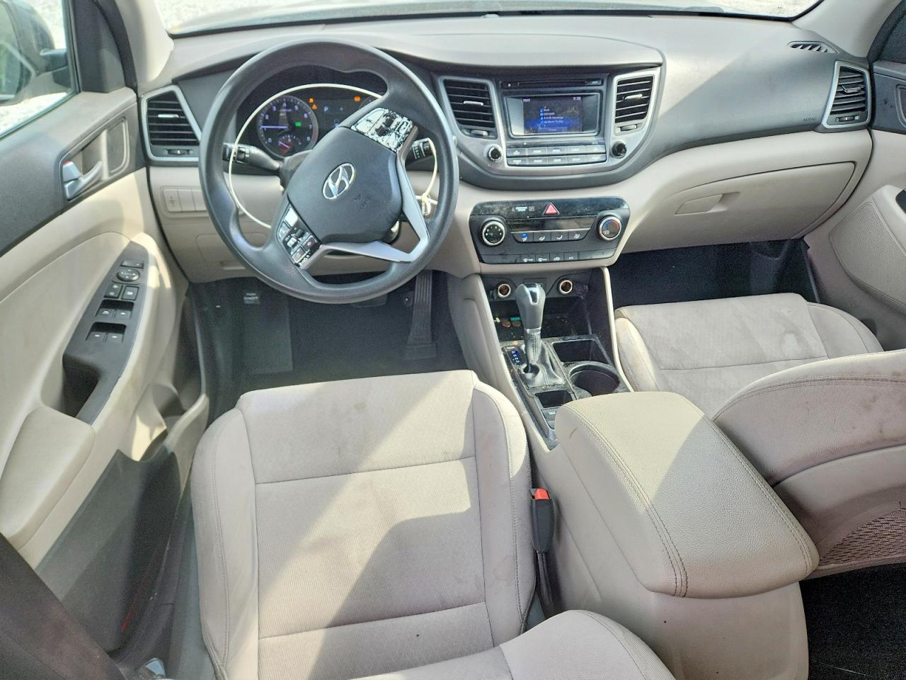2017 HYUNDAI TUCSON SE photo 22