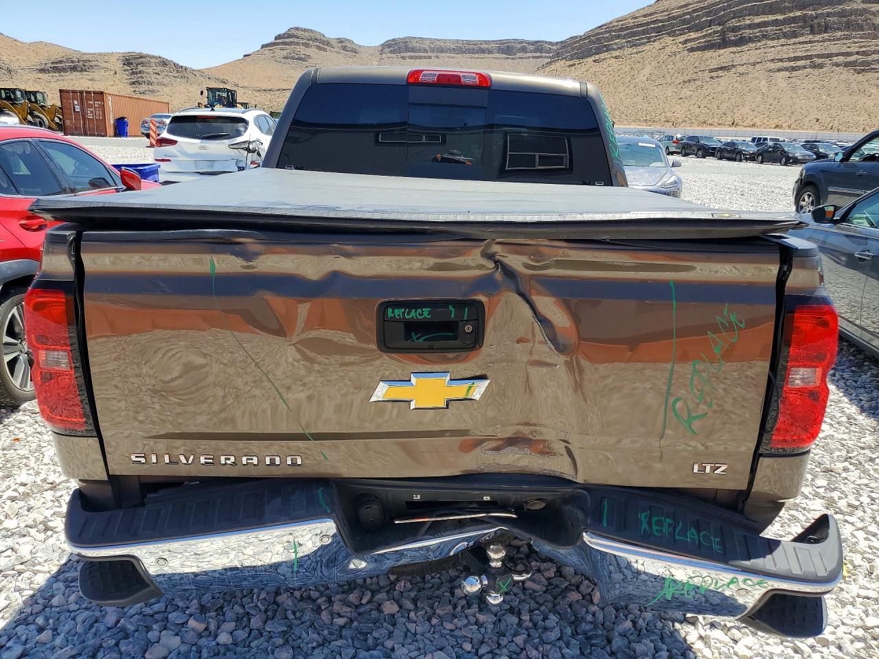 2014 CHEVROLET SILVERADO C1500 LTZ photo 11