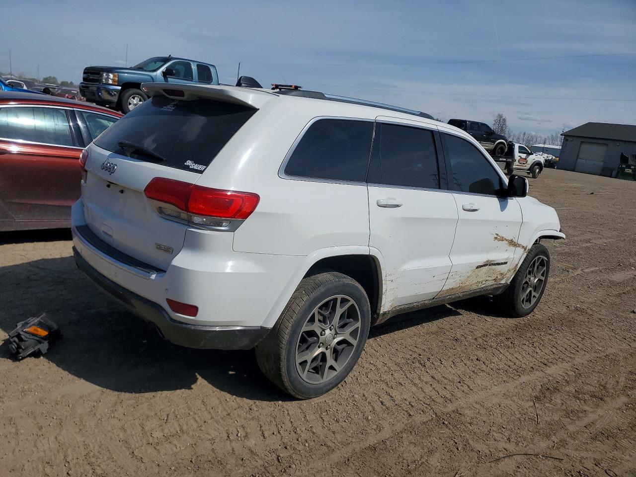 2018 JEEP GRAND CHEROKEE LIMITED photo 5