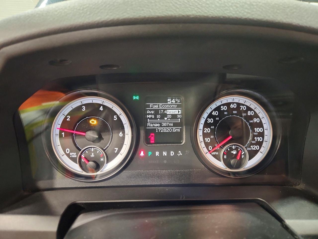 2014 RAM 1500 ST photo 17