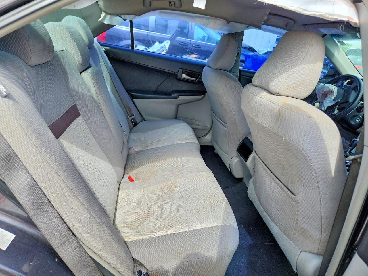 2014 TOYOTA CAMRY L photo 10