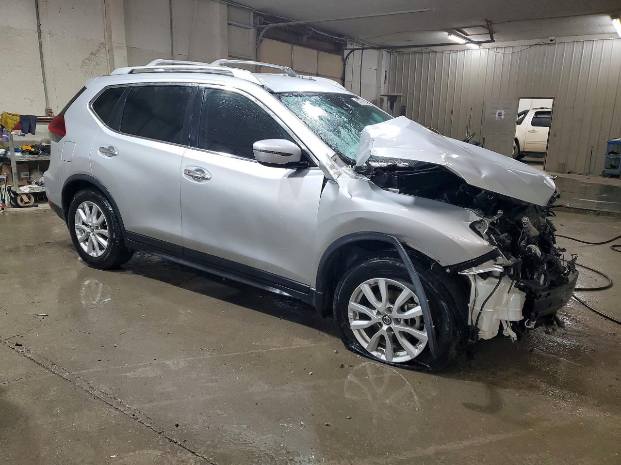 2019 NISSAN ROGUE SV photo 10