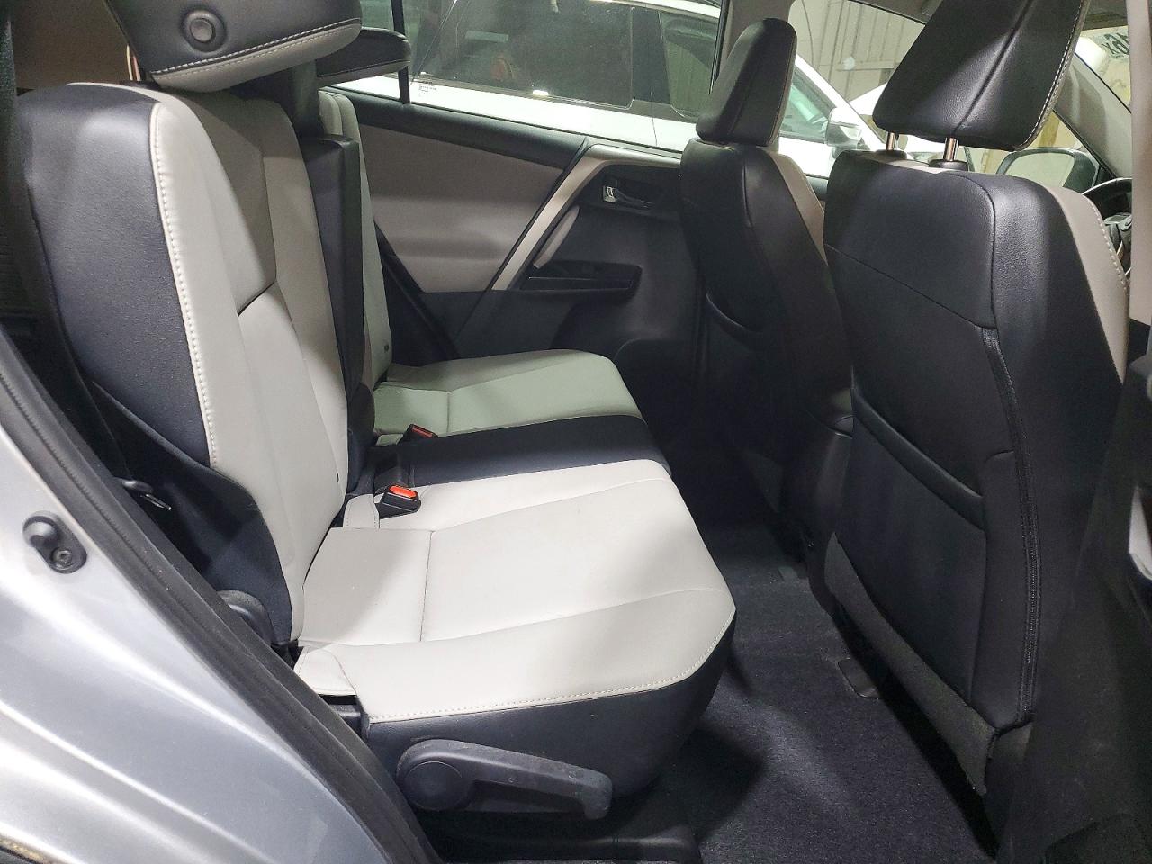 2017 TOYOTA RAV4 LIMITED photo 21