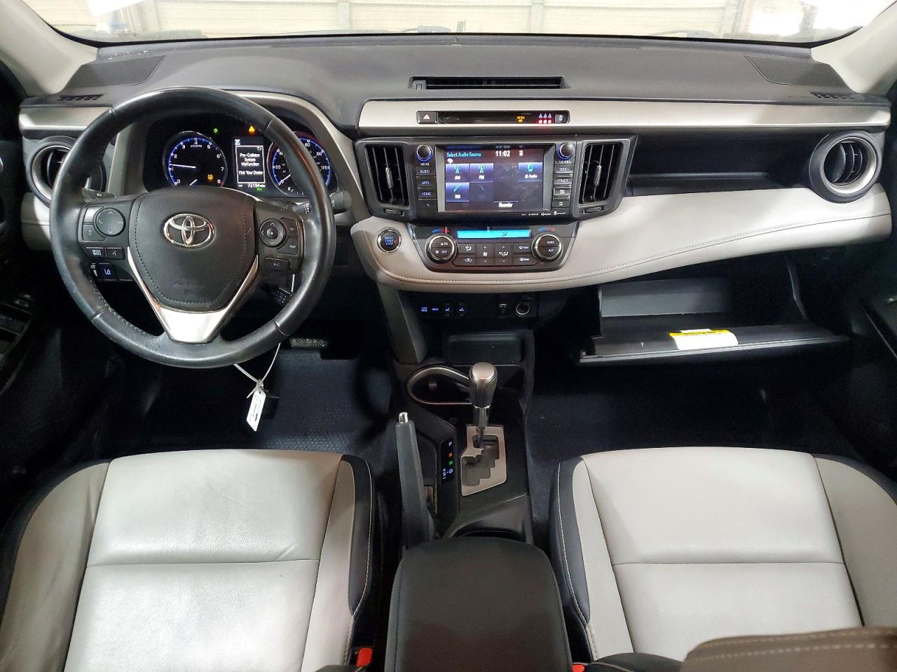 2017 TOYOTA RAV4 LIMITED photo 15