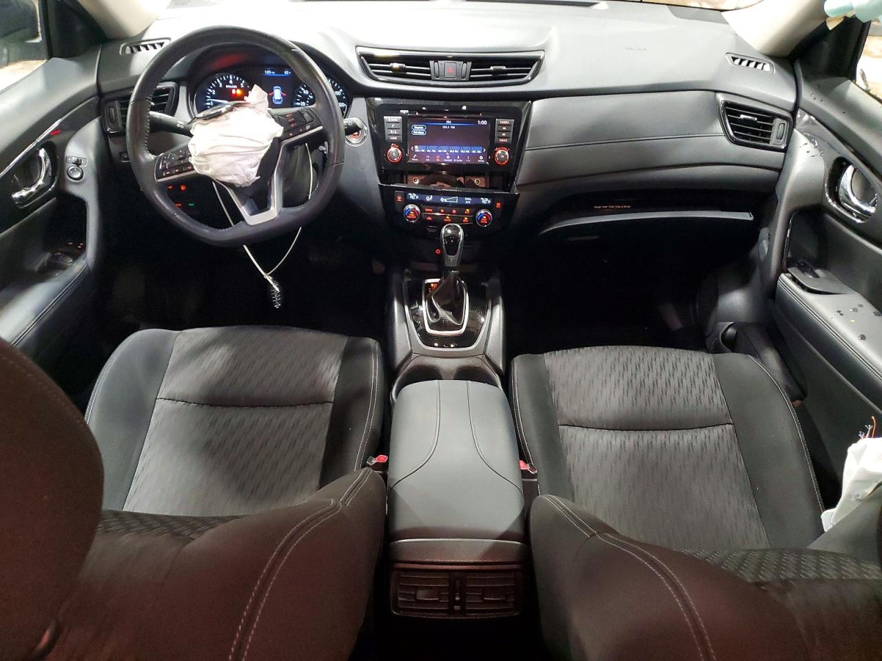2018 NISSAN ROGUE SV photo 8