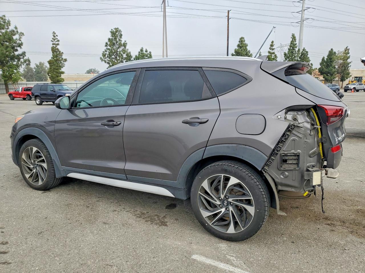 2020 HYUNDAI TUCSON SPORT photo 3
