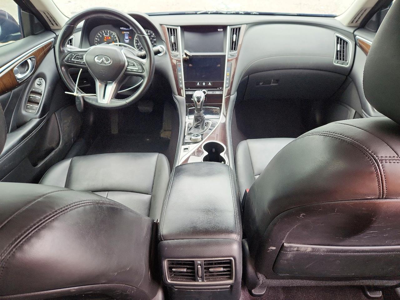 2018 INFINITI Q50 3.0T LUXE photo 15