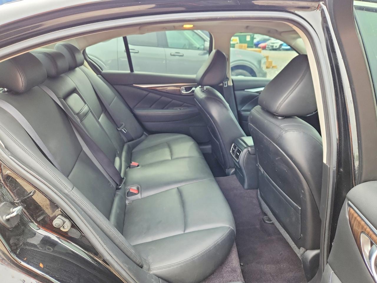 2018 INFINITI Q50 3.0T LUXE photo 19