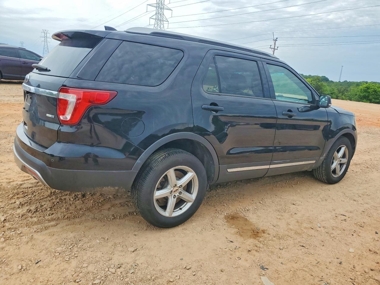 2016 FORD EXPLORER XLT photo 7