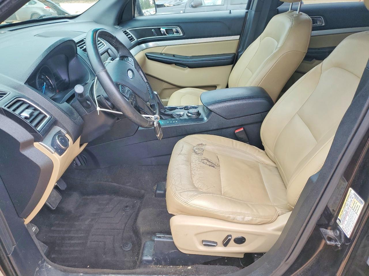 2016 FORD EXPLORER XLT photo 19