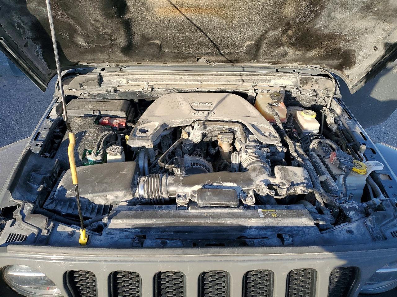 2018 JEEP WRANGLER UNLIMITED SAHARA photo 21