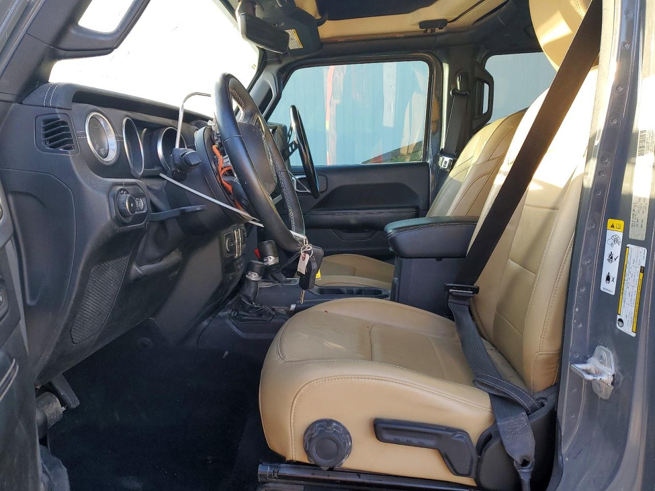 2018 JEEP WRANGLER UNLIMITED SAHARA photo 13