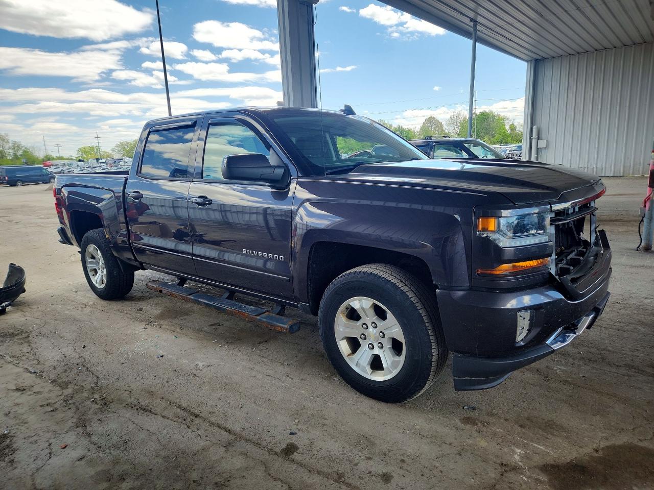 2016 CHEVROLET SILVERADO K1500 LT photo 4