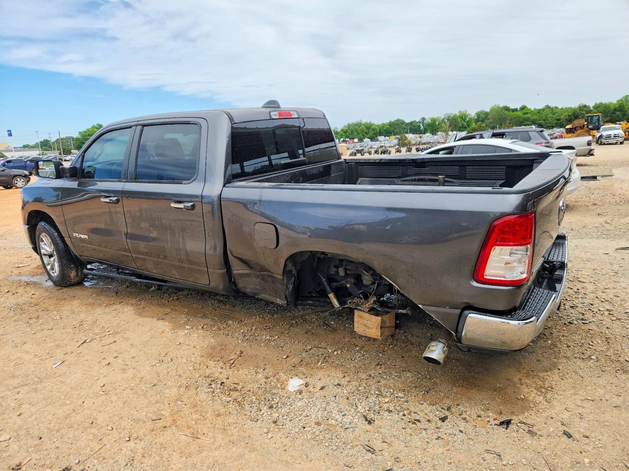 2019 RAM 1500 BIG HORN photo 4