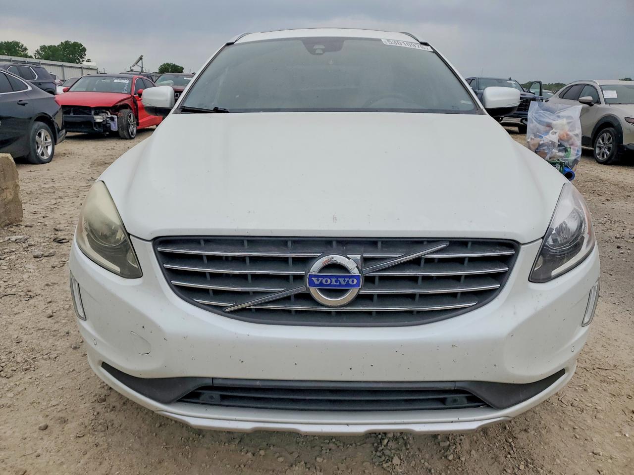 2015 VOLVO XC60 T6 PREMIER photo 13