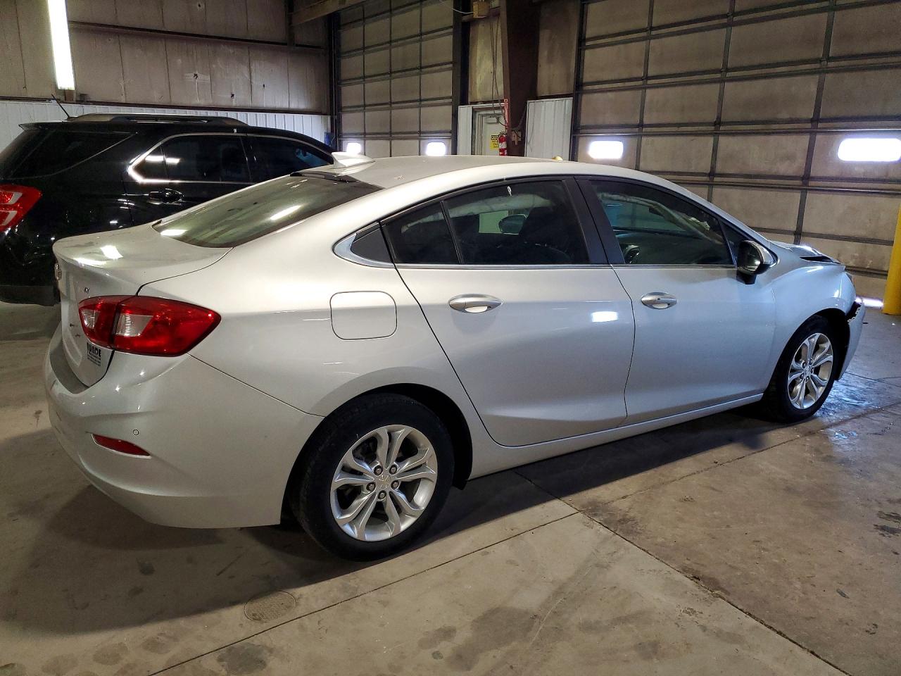 2019 CHEVROLET CRUZE LT photo 5