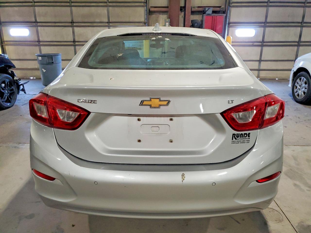 2019 CHEVROLET CRUZE LT photo 11