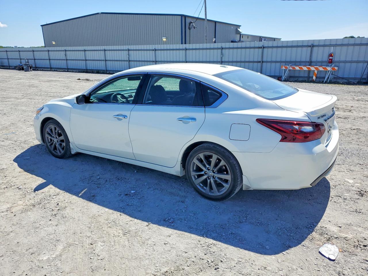 2018 NISSAN ALTIMA 2.5 SR photo 4