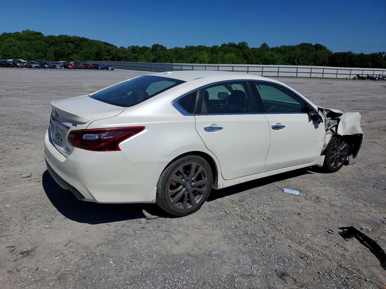 2018 NISSAN ALTIMA 2.5 SR photo 7