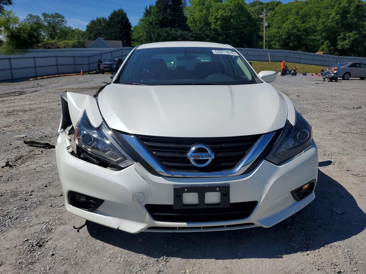 2018 NISSAN ALTIMA 2.5 SR photo 13