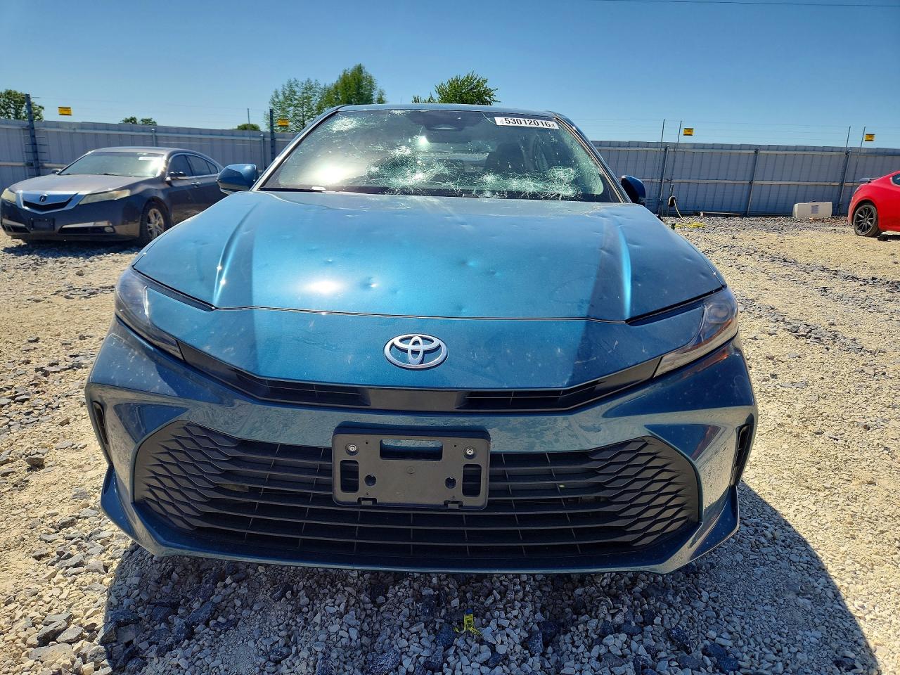 2026 TOYOTA CAMRY LE photo 9