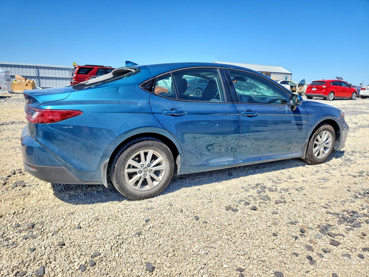 2026 TOYOTA CAMRY LE photo 5