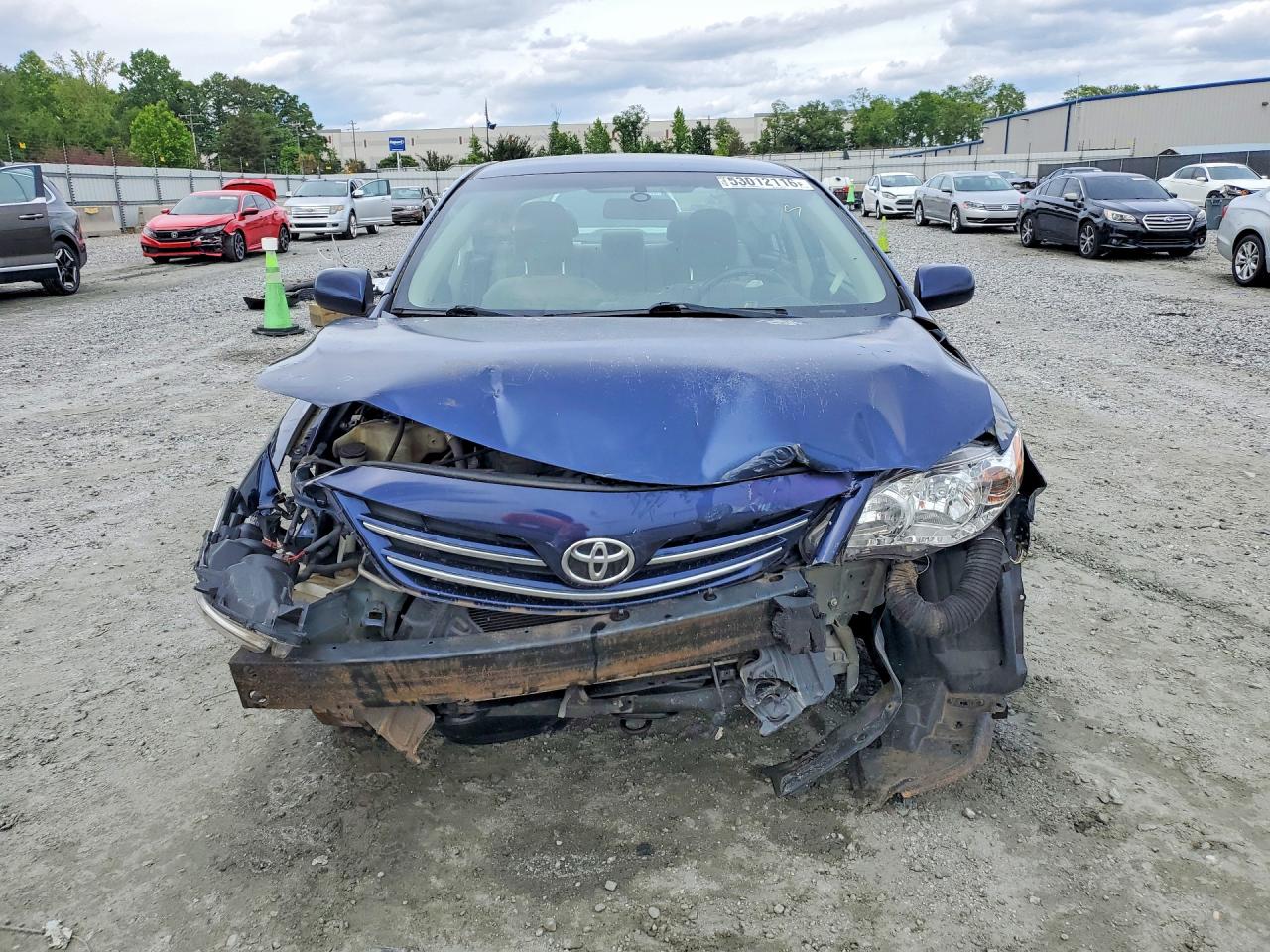2013 TOYOTA COROLLA LE photo 9