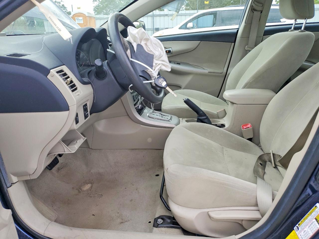 2013 TOYOTA COROLLA LE photo 13
