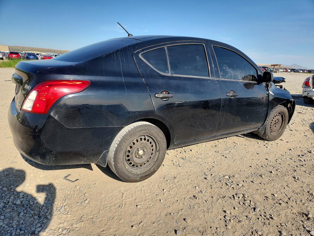 2014 NISSAN VERSA 1.6 S photo 5