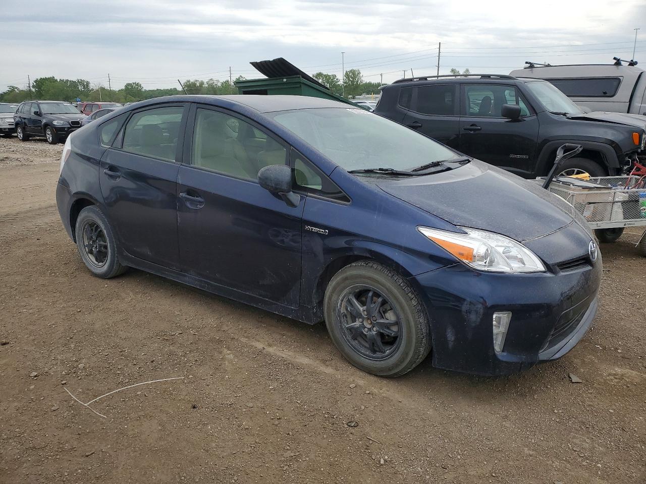 2014 TOYOTA PRIUS THREE photo 7