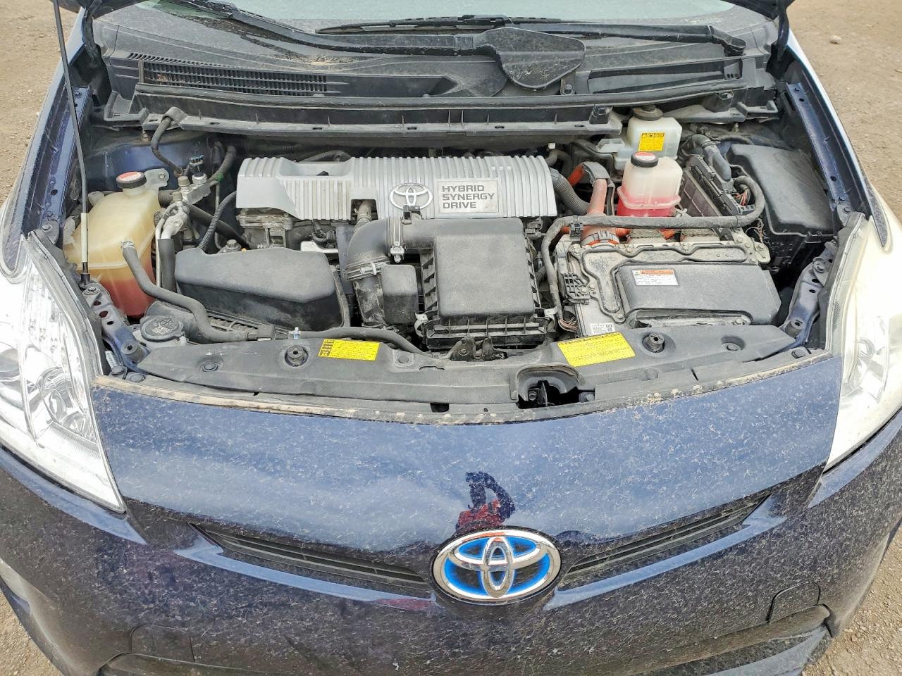 2014 TOYOTA PRIUS THREE photo 21