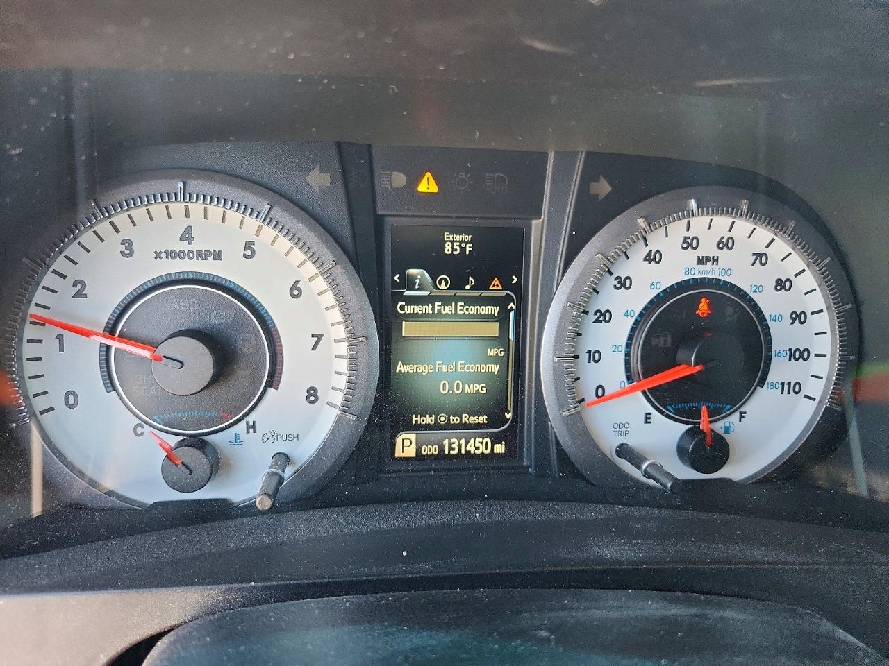 2015 TOYOTA SIENNA SE 8-PASSENGER photo 25