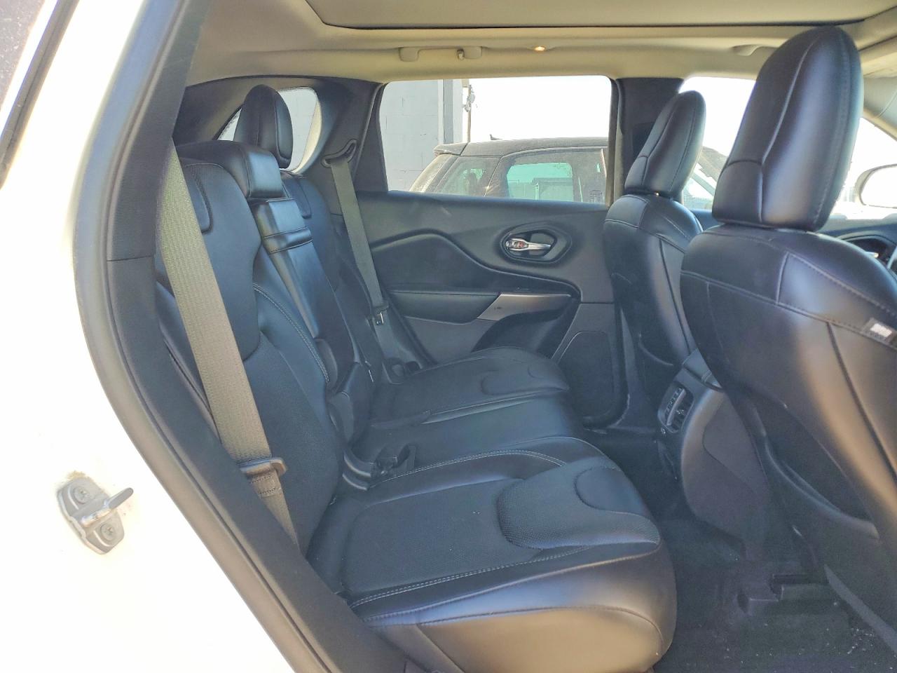 2019 JEEP CHEROKEE LIMITED photo 31