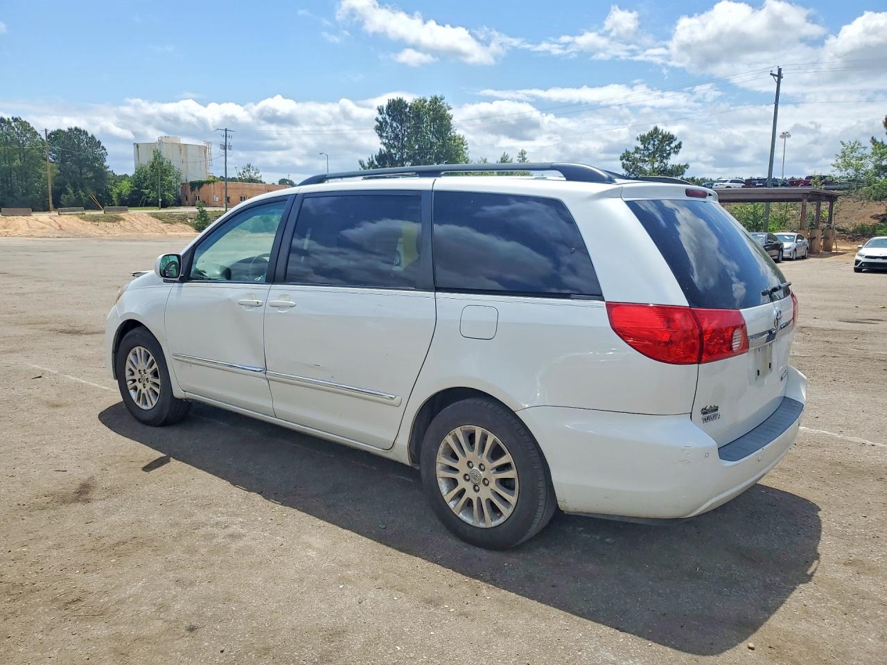 2007 TOYOTA SIENNA XLE LIMITED 7-PASSENGER photo 2