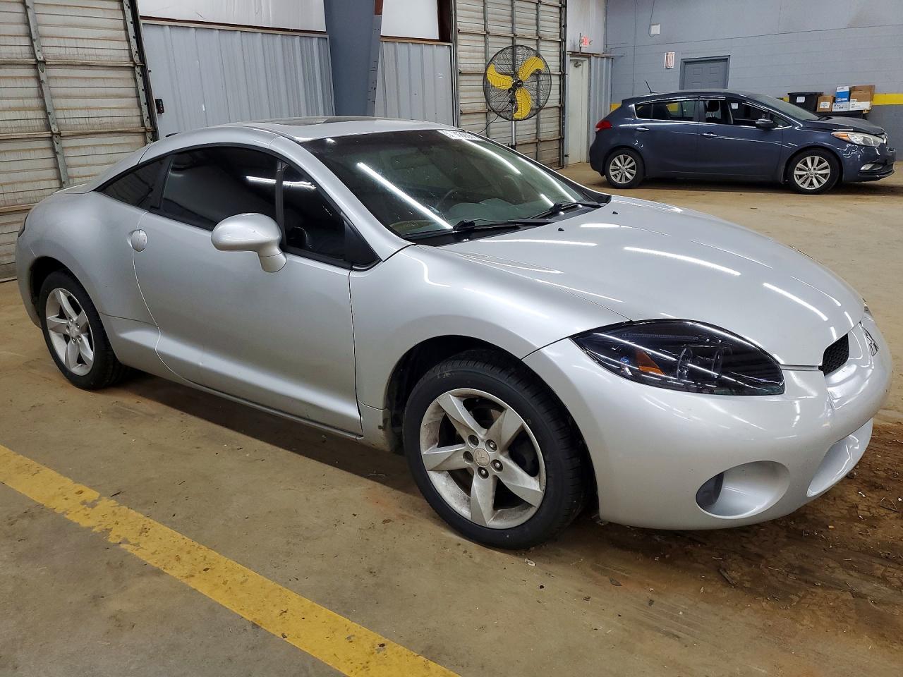 2006 MITSUBISHI ECLIPSE GS photo 10