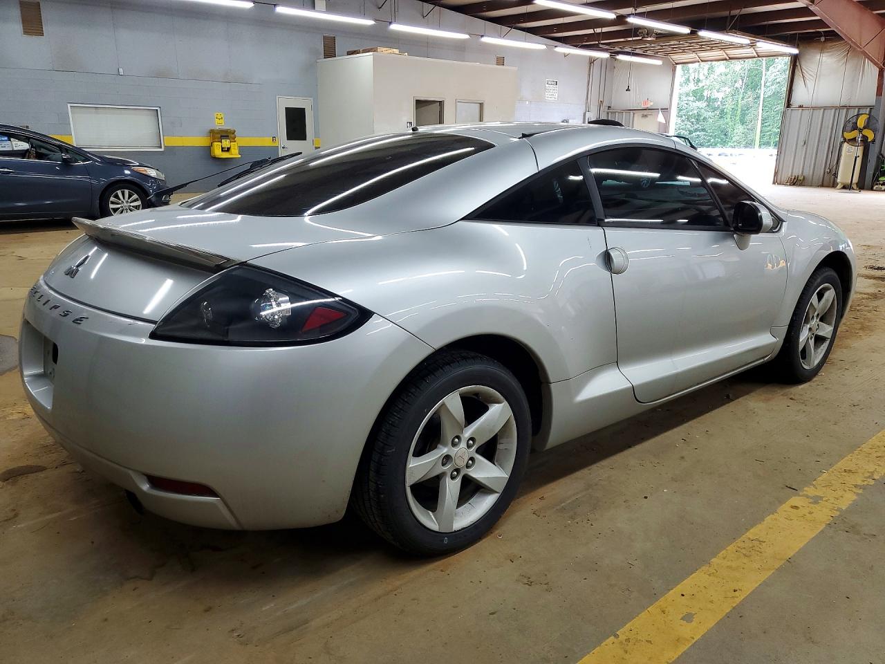 2006 MITSUBISHI ECLIPSE GS photo 7