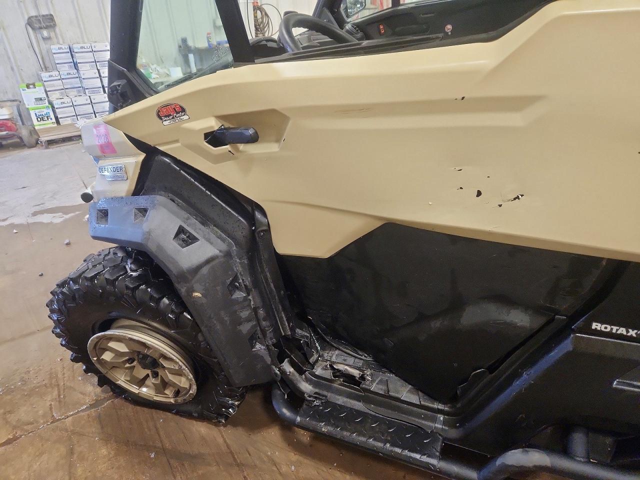 2023 CAN-AM DEFENDER UTILITY VEHICLE photo 25