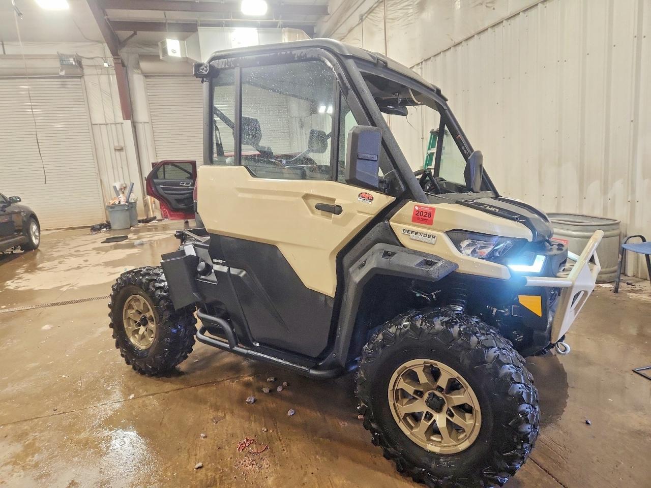 2023 CAN-AM DEFENDER