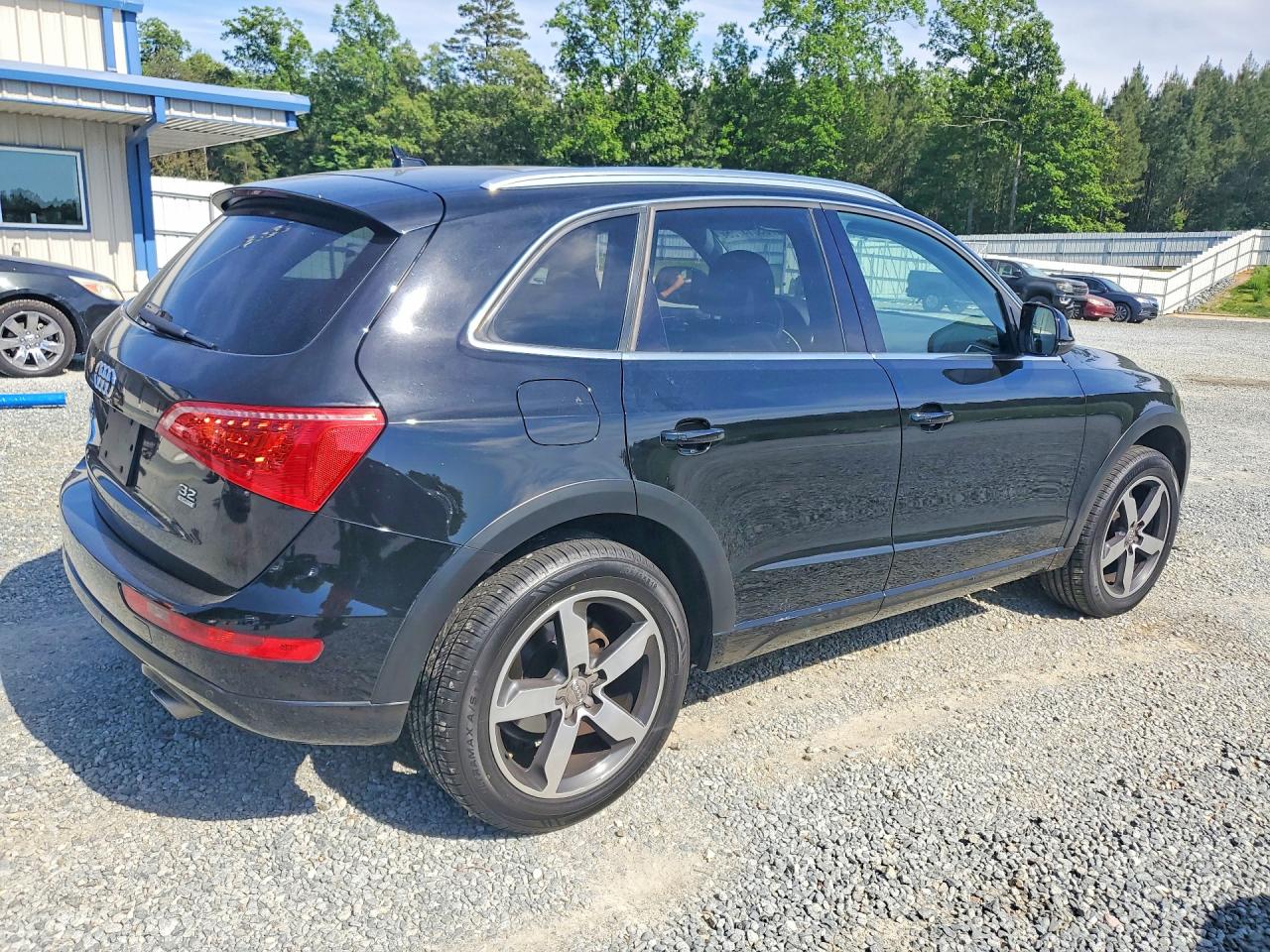 2010 AUDI Q5 PRESTIGE photo 5