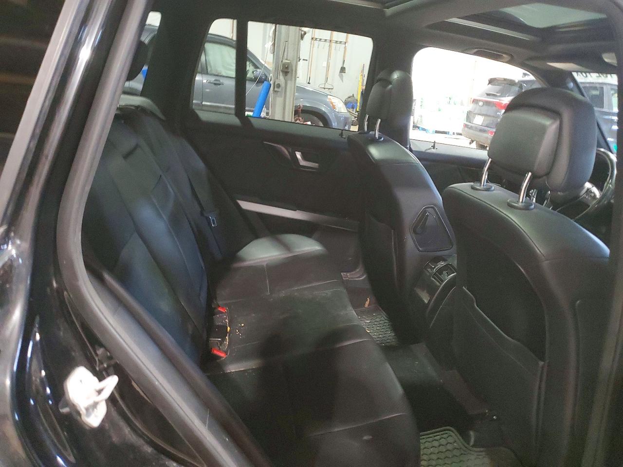 2015 MERCEDES-BENZ GLK 250 BLUETEC photo 21