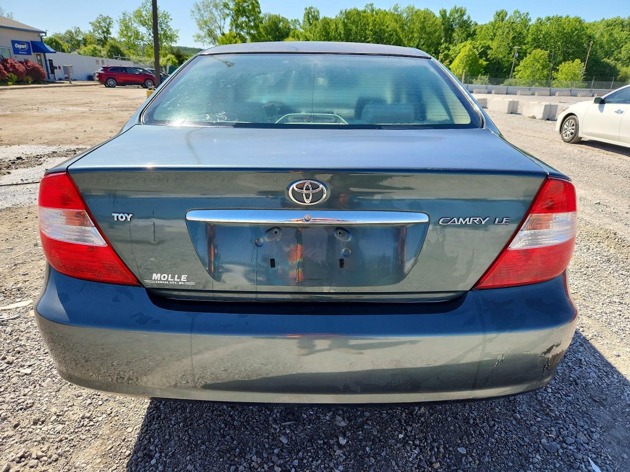 2002 TOYOTA CAMRY LE photo 16