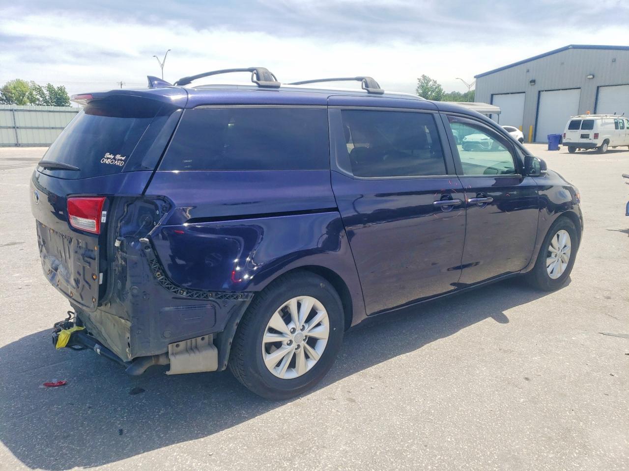 2018 KIA SEDONA LX photo 5